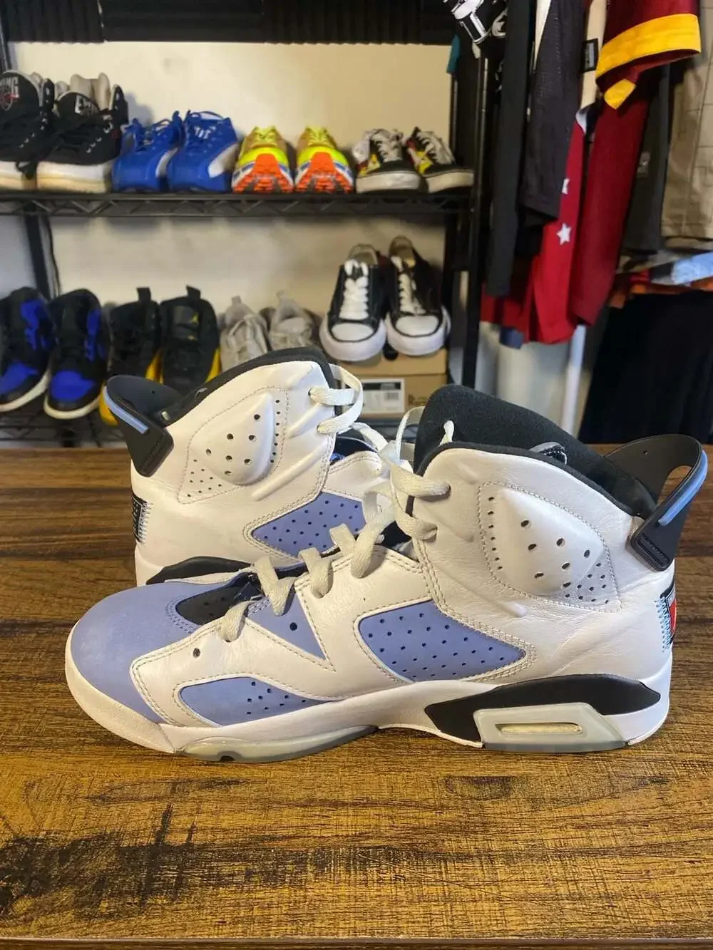 Air Jordan 6 Retro UNC University Blue